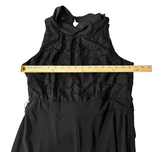 White House Black Market Lace Halter Jumpsuit Size 8 Cocktail Party Evening - Picture 12 of 16